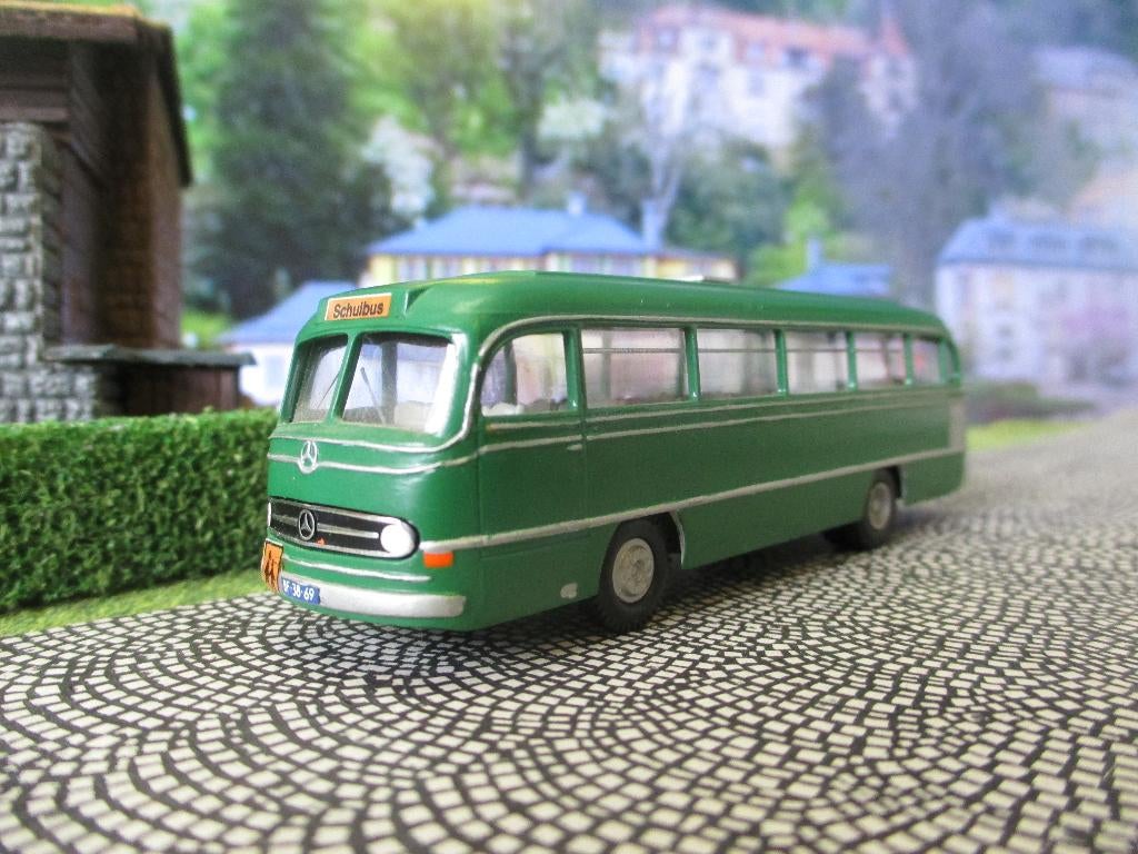 Mercedes Benz O321 Bus - Brekina Schoolbus, Hobby en Vrije tijd, Modelauto's | 1:87, Ophalen of Verzenden, Gebruikt, Bus of Vrachtwagen