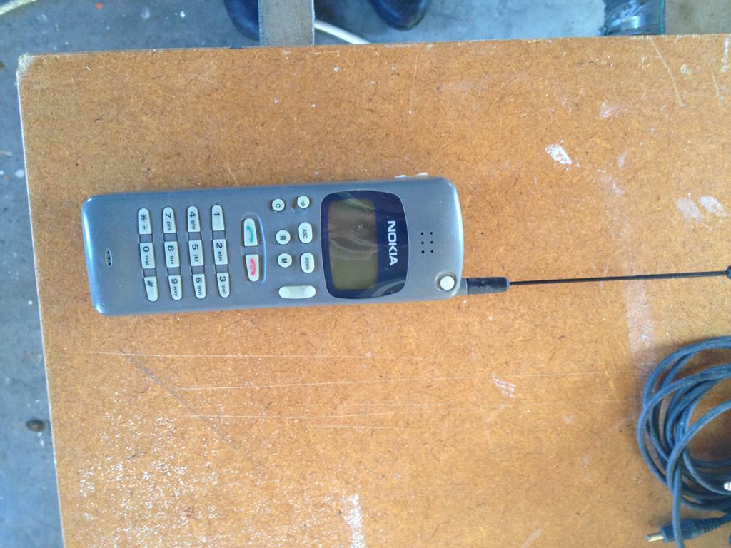 Oude mobiele telefoon voor verzamelaar., Ophalen of Verzenden, Zo goed als nieuw, Geen camera, Zwart