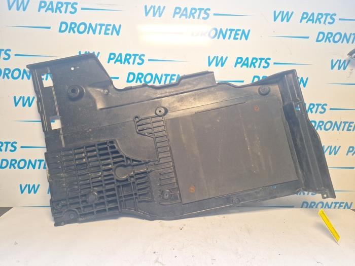 Beschermplaat bodem van een Volkswagen Golf, Auto-onderdelen, Carrosserie en Plaatwerk, Volkswagen, Gebruikt, 3 maanden garantie