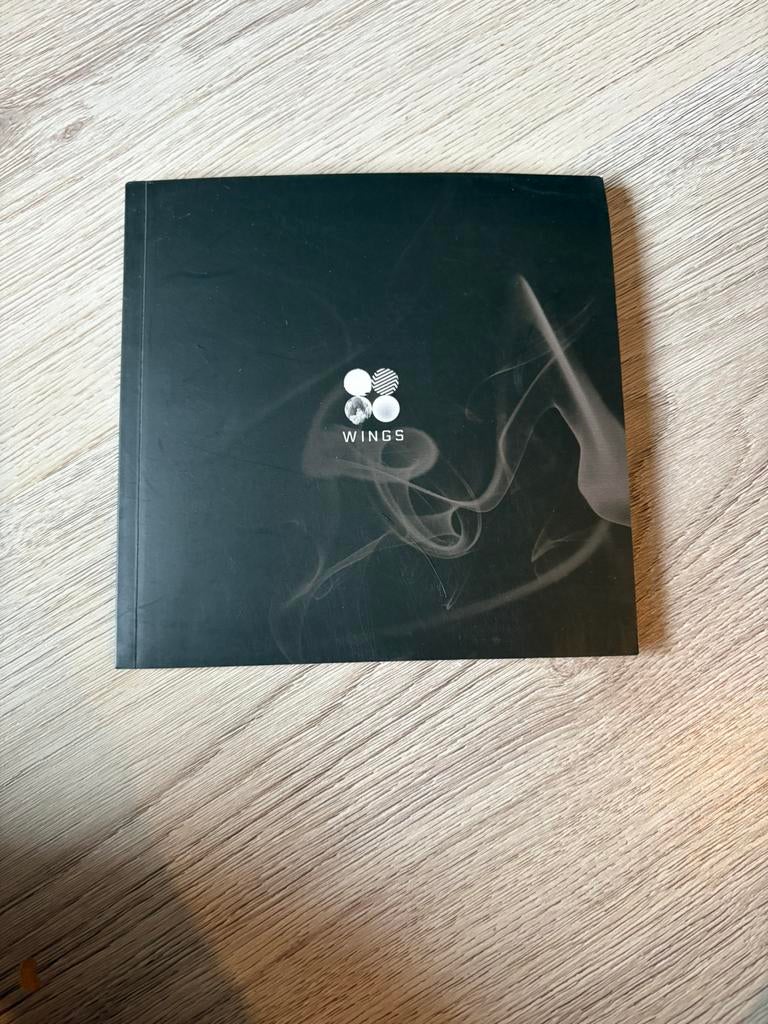 Bts Wings, Cd's en Dvd's, Ophalen of Verzenden, Zo goed als nieuw, Aziatisch