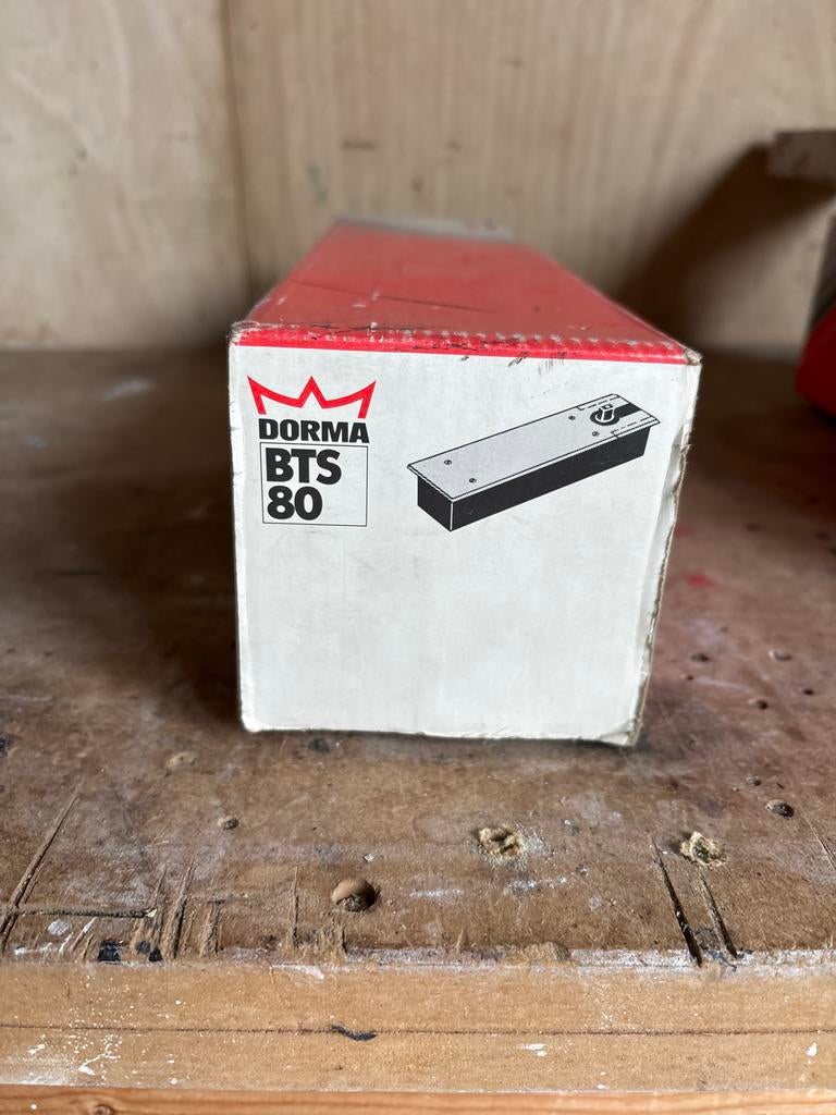 Dorma BTS 80 vloerveer - Nieuw in doos, Doe-het-zelf en Verbouw, 80 tot 100 cm, Binnendeur, Nieuw, Ophalen of Verzenden