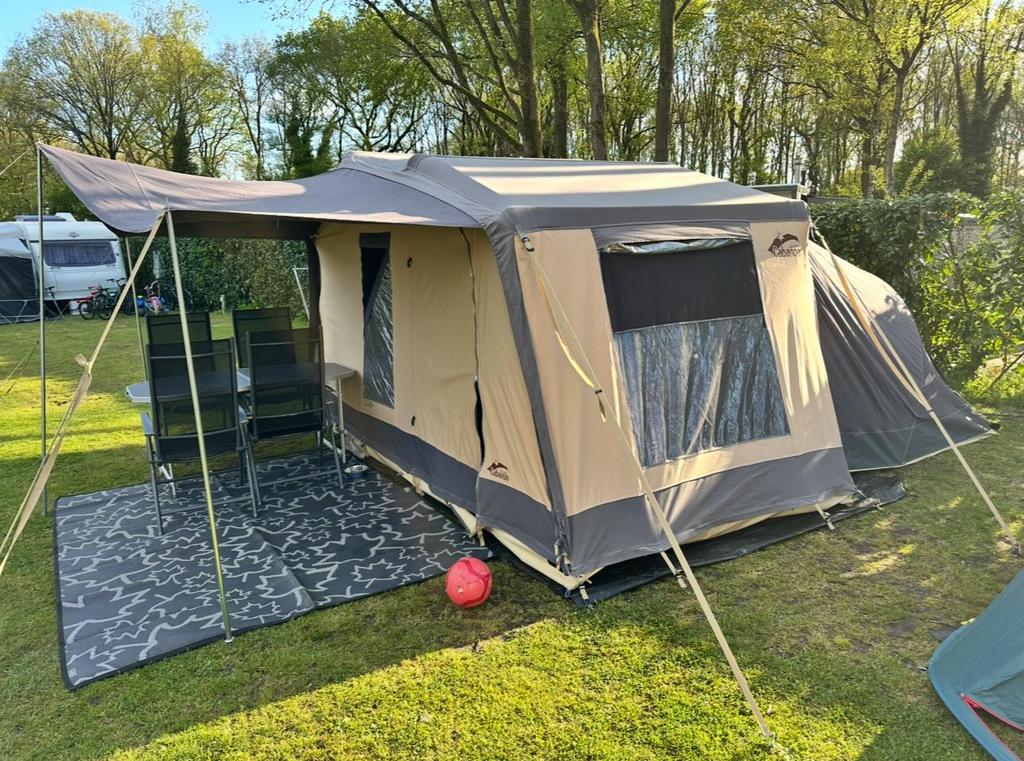 Cabanon Malawi 2.0 incl. XL kindertent, luifel, disselbak, Caravans en Kamperen, Ophalen, Tot en met 5, Antraciet, Cabanon