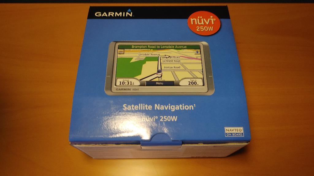 Navigatiesysteem garmin nuvi 250w met breedbeeldscherm, Ophalen of Verzenden, Zo goed als nieuw