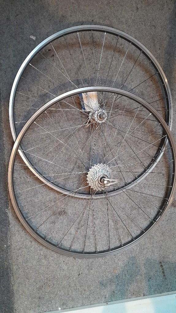 Opruiming WIELEN 28 inch  RACE /SPORT., Ophalen, Zo goed als nieuw, Onbekend