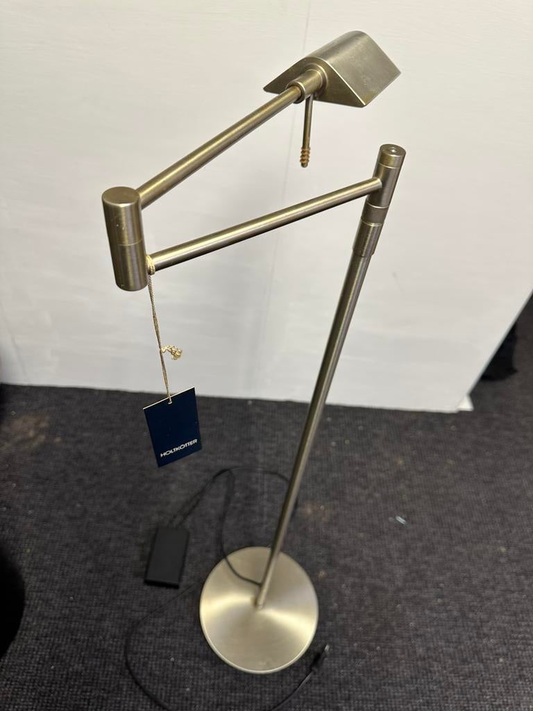 Holtkötter LED Vloerlamp–Zilver–Dimbaar–Design Leeslamp, Ophalen, Zo goed als nieuw, Overige materialen, Design