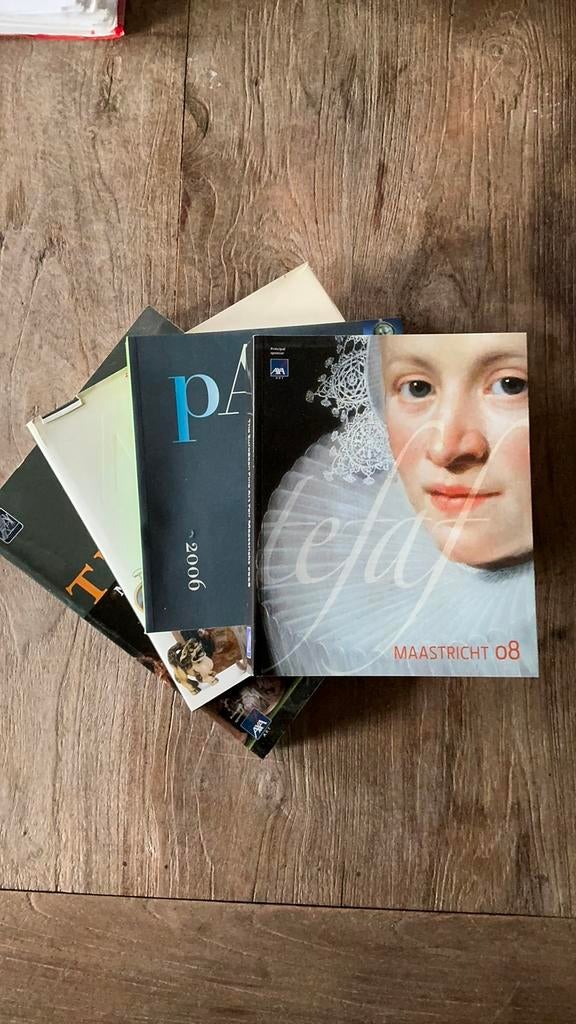 4 stuks kunstbeurs catalogi: Tefaf, Pan en Den Bosch, Ophalen, Gelezen, Overige onderwerpen
