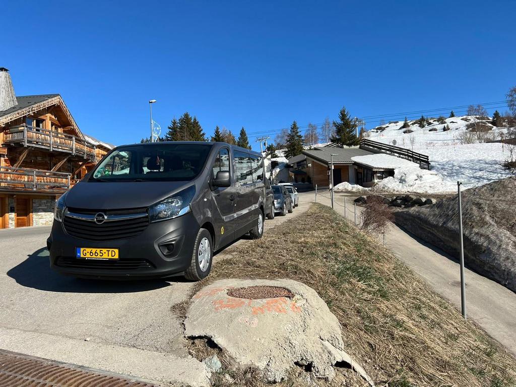 6- & 9- persoons bus te huur - wintersport, vakantie, Ophalen of Verzenden