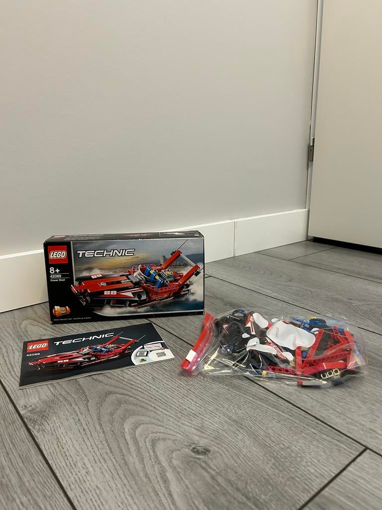 Lego Technic 42089 Power Boat, Ophalen of Verzenden, Zo goed als nieuw, Complete set, Lego