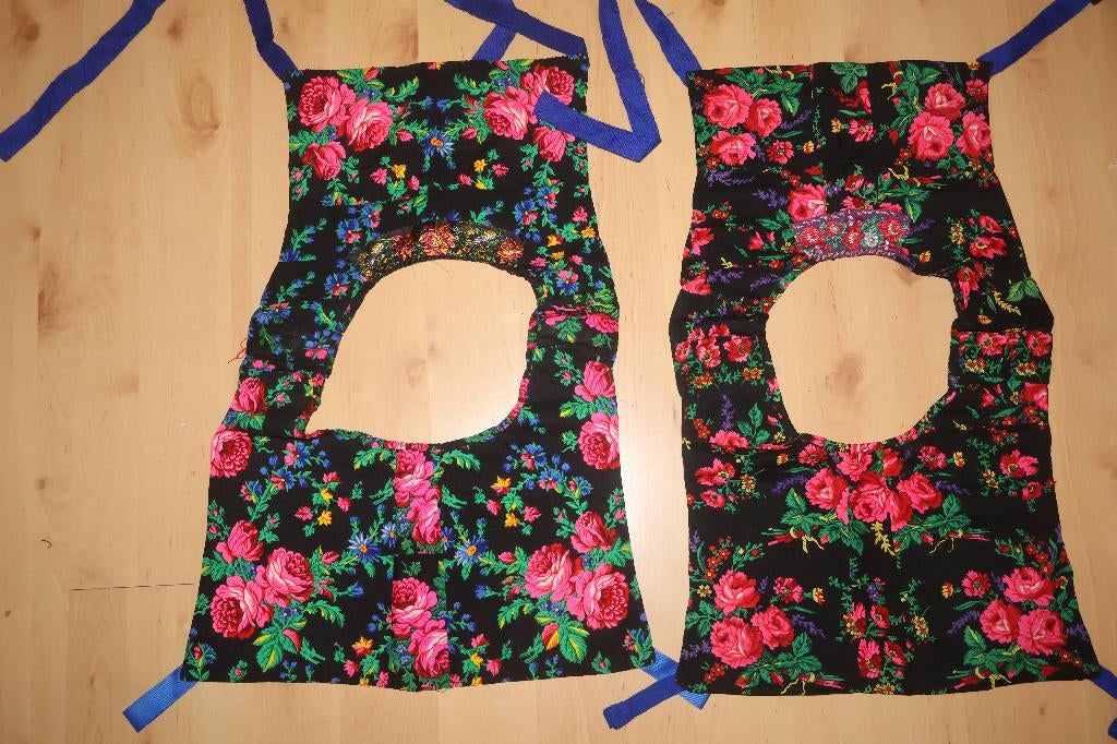 wollen schort met 2 kraplappen; Staphorster klederdracht, Ophalen of Verzenden