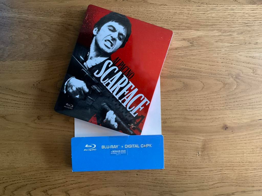 Scarface Blu-ray Steelbook - Oude en nieuwe Scarface versie., Ophalen of Verzenden, Zo goed als nieuw, Thrillers en Misdaad, Boxset