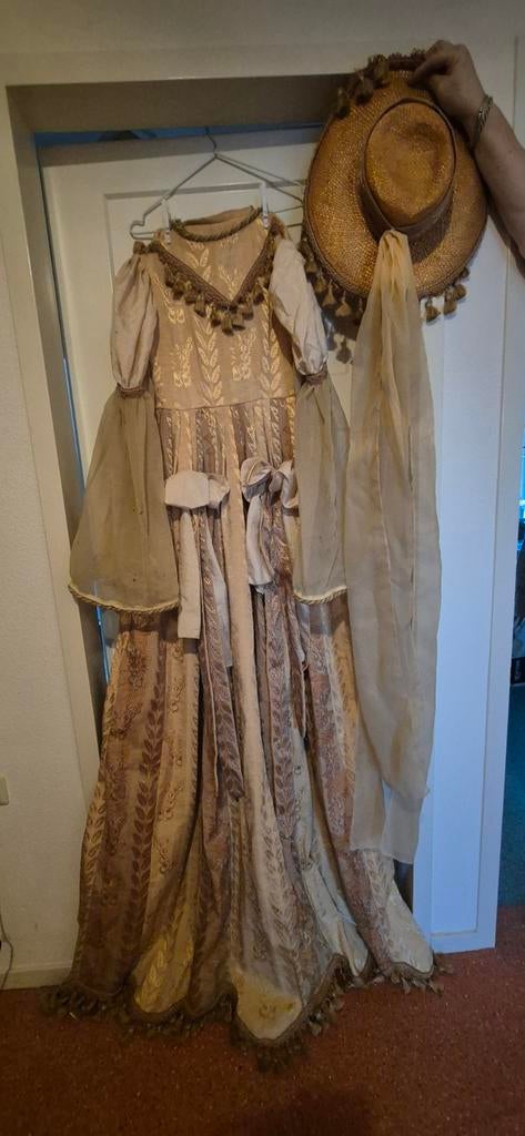 Vintage Victoriaanse Jurk, Maat 38/40 (M), Overige typen, Beige, Ophalen of Verzenden