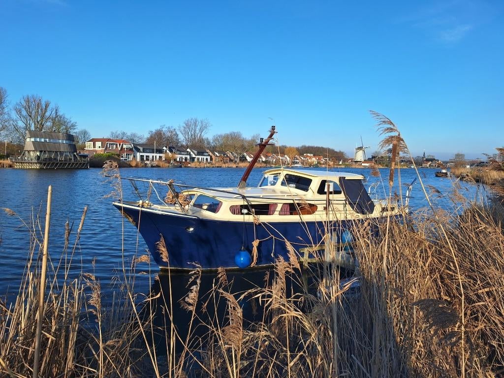 jachtje motor boot, Watersport en Boten, Gebruikt, Staal, Binnenboordmotor, Diesel