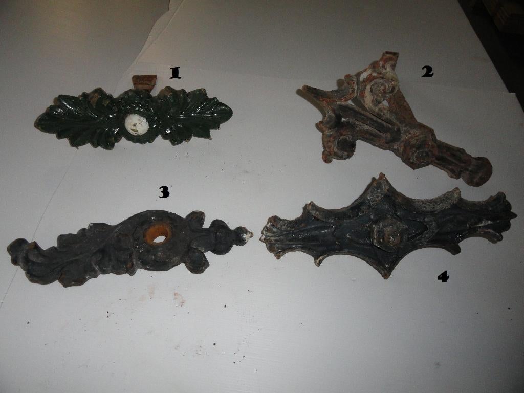 Antieke muurankers / rozetten/ ornamenten / ijzerwaren., Antiek en Kunst, Ophalen of Verzenden