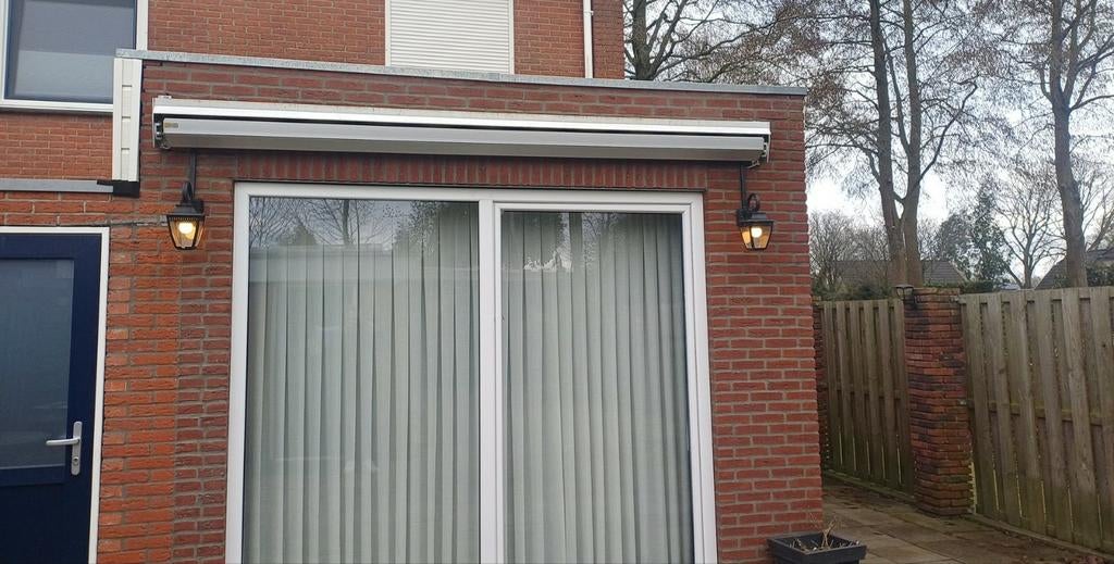 Elektrisch zonnescherm 3.30m breed, uitval 2.7-3m, Gebruikt, Elektrisch, Ophalen of Verzenden, 150 tot 300 cm