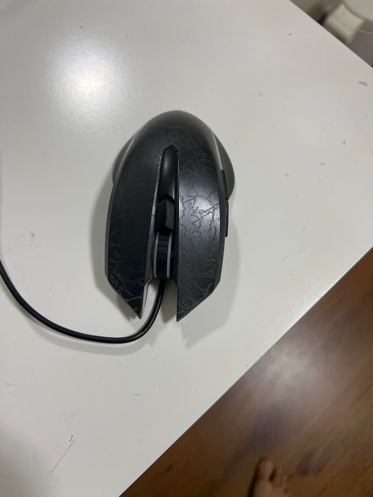 Gaming Muis - Perfect voor Competitief Gamen, Ophalen, Rechtshandig, Muis, Gebruikt