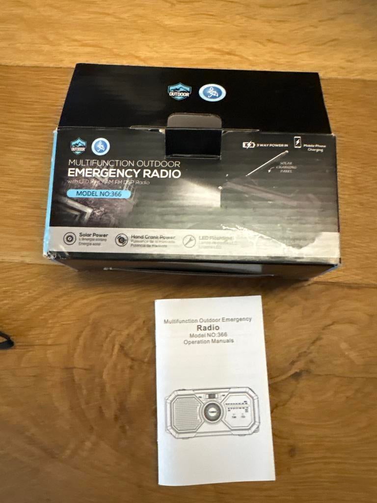 Multifunctionele Outdoor Emergency Radio - Nieuw in doos!, Verzenden, Nieuw, Nvt, Radio