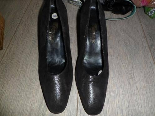 Zwarte pumps maat 38, Ophalen of Verzenden, Zo goed als nieuw, Zwart