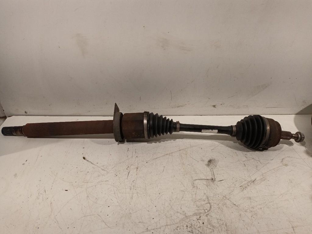 Aandrijfas rechts voor Volkswagen Transporter, Onderdelen@venauto.nl, Van der Ven Autorecycling B.V., Gebruikt, Ettenseweg 76, 4706 PB Roosendaal, The Netherlands