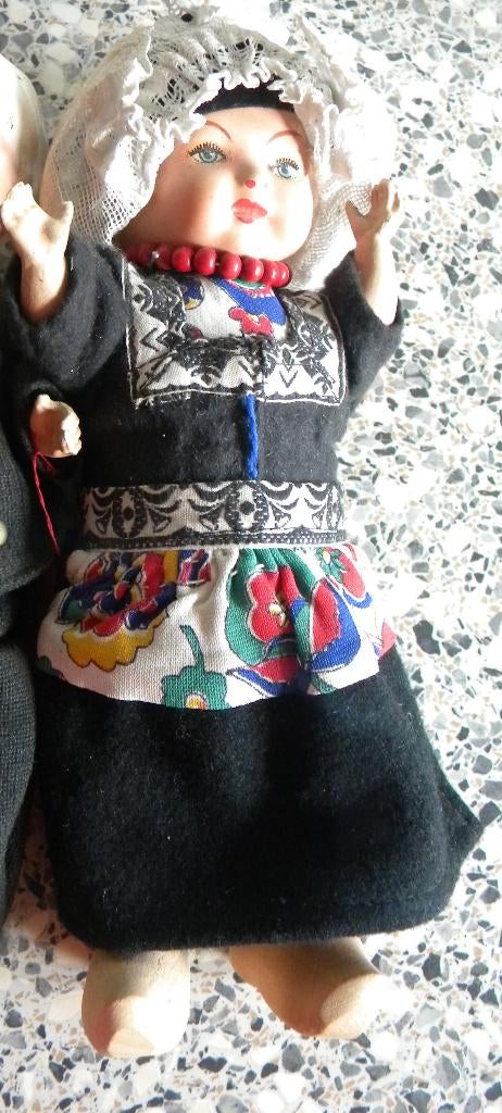 OUD POPJE, OUD POPPETJE, MEISJE IN KLEDERDRACHT, Verzamelen, Ophalen of Verzenden, Gebruikt, Pop