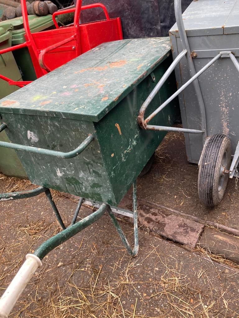 Kruiwagens groot en klein en steenkruiwagens, Tuin en Terras, Kruiwagens, Ophalen, Zo goed als nieuw, Handmatig, Eenwielig
