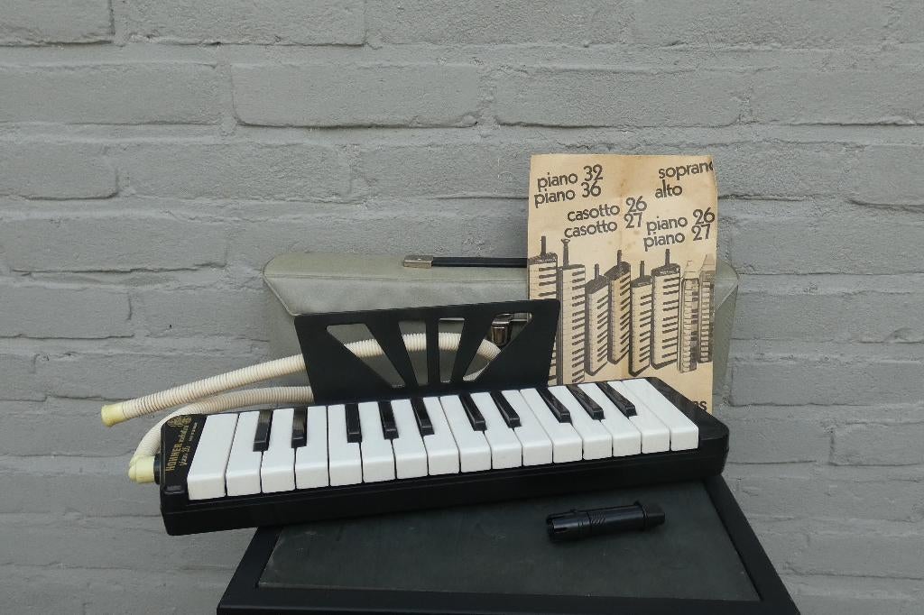 Hohner Piano 26 Melodica met koffer en accessoires, Ophalen of Verzenden, Gebruikt, Overige typen, Met koffer of doosje