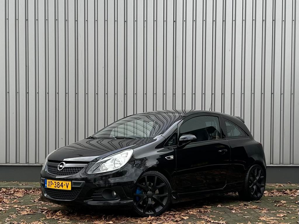 Opel Corsa 1.6 OPC 3D | Zwart | Motor kapot |, Zwart, Bedrijf, Handgeschakeld, Corsa
