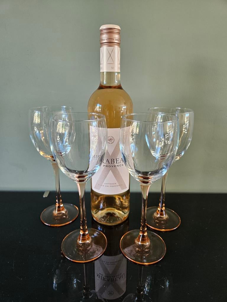 Set van 4 Luminarc wijnglazen (witte wijn) met roze voet, Ophalen of Verzenden, Nieuw, Overige typen