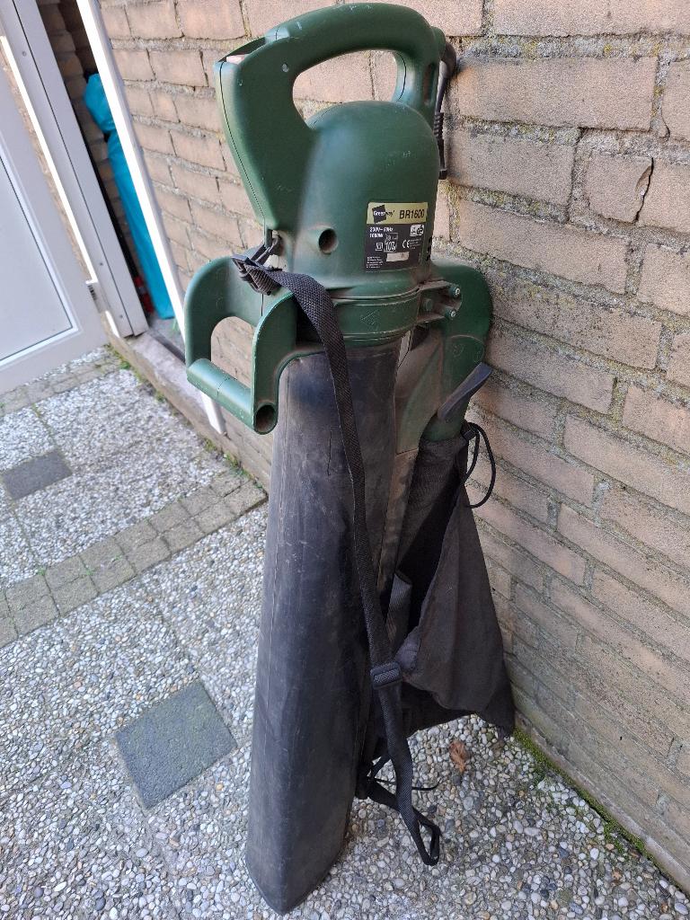 Bladblazer/bladzuiger, Tuin en Terras, Bladblazers, Gebruikt, Met opvangzak, Handgedragen, Elektrisch