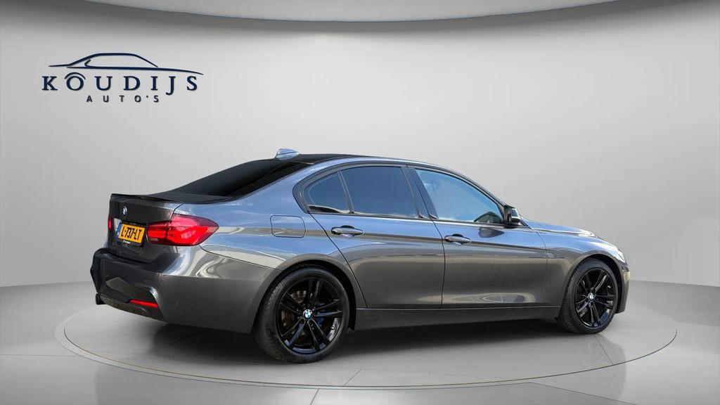 BMW 3-serie 320i M Sport Edition, Sportstoelen, Stoelverwarm, Automaat, 1998 cc, Achterwielaandrijving, 4 cilinders