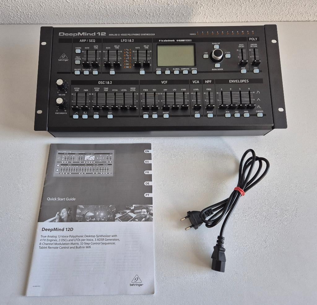 Behringer DeepMind 12D Polyphonic 12-Voice Synthesizer, Muziek en Instrumenten, Overige merken, Gebruikt, Met midi-aansluiting