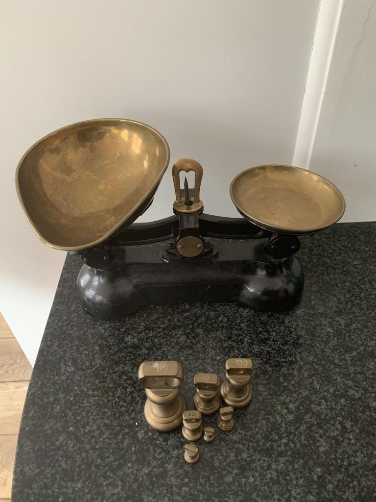 Vintage gietijzeren weegschaal, Ophalen