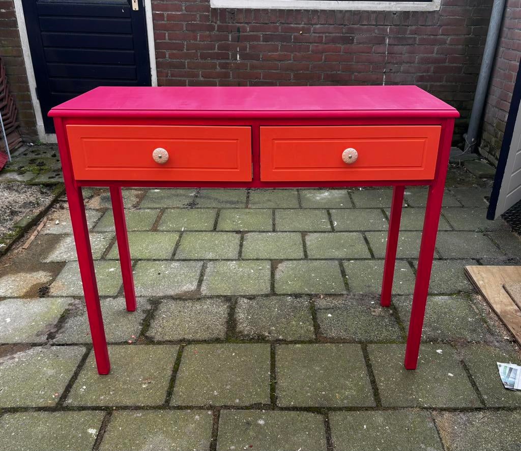 Kleurrijke make-up tafel / bureau, Ophalen, 100 tot 150 cm, Zo goed als nieuw, 25 tot 50 cm