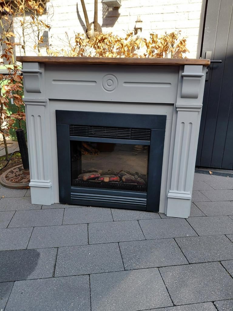 Electriche schouw met ombouw, Ophalen, Gebruikt, Vrijstaande haard, Elektrische haard