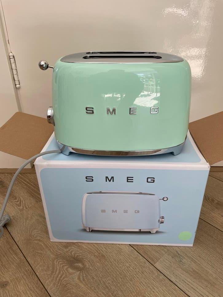 SMEG broodrooster watergroen, NIEUW in doos!, Ophalen of Verzenden, Nieuw, Uitneembare kruimellade