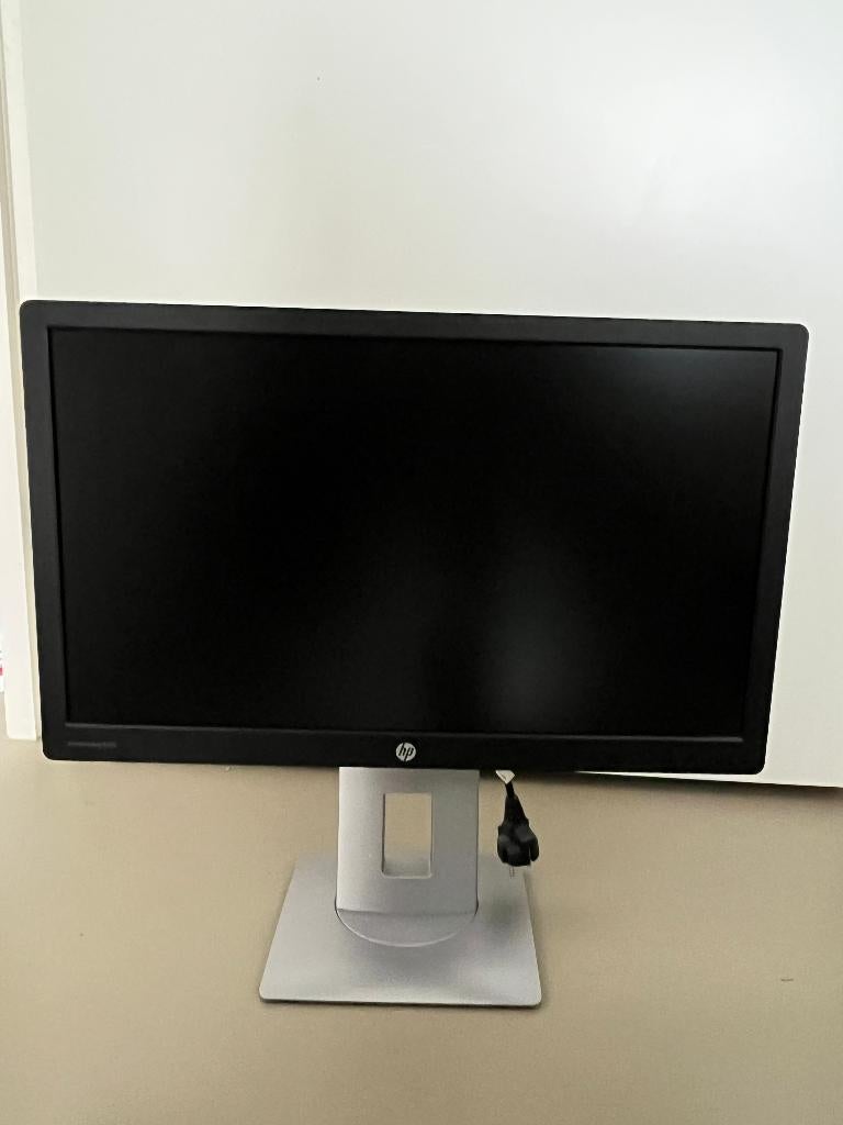 HP 23 inch monitor, Computers en Software, Monitoren, Ophalen, Hp, Zo goed als nieuw, In hoogte verstelbaar