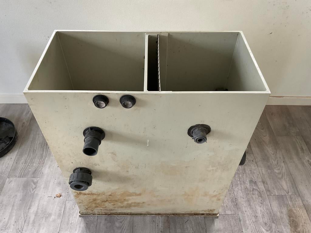 Voorfilter/ zeeffilter/ sieve, afmetingen LxBxH=77x39x92cm, Ophalen, Zo goed als nieuw, Vijverfilter