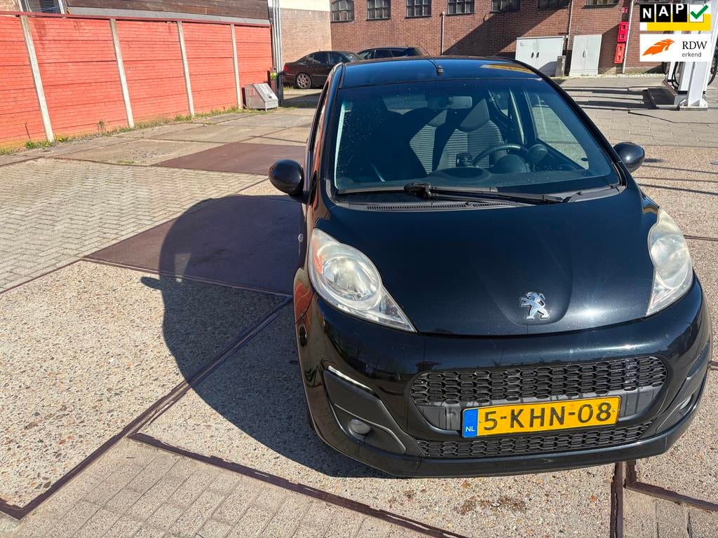 Peugeot 107 1.0 Envy, Auto's, Peugeot, Voorwielaandrijving, Euro 5, Gebruikt, Zwart