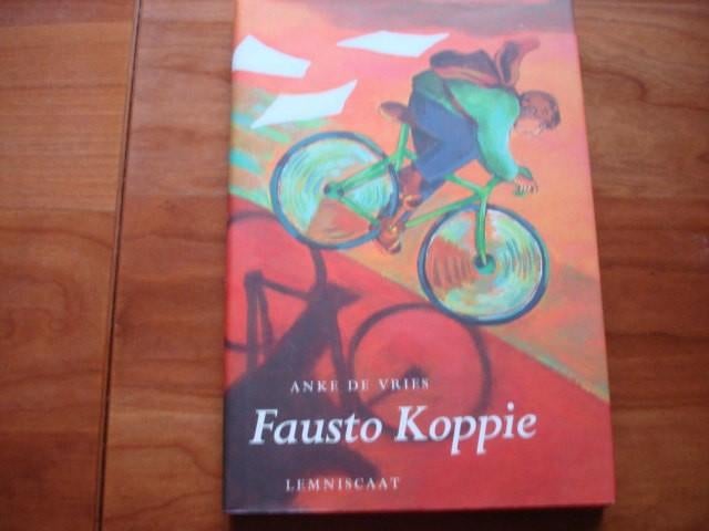 VV.(558) fauste koppie : door anke de vries.  Lemniscaat, Boeken, Ophalen of Verzenden, Zo goed als nieuw, Fictie algemeen