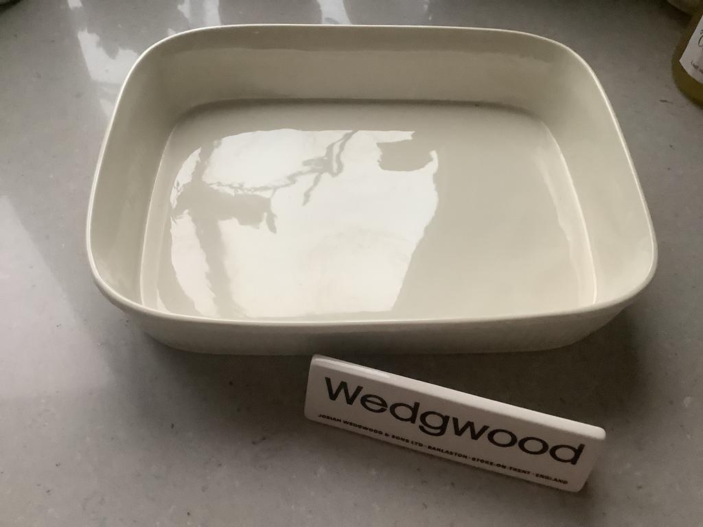 Zgan lasagneschaal COOKWARE WEDGWOOD EDME., Ophalen of Verzenden, Zo goed als nieuw, Wedgwood