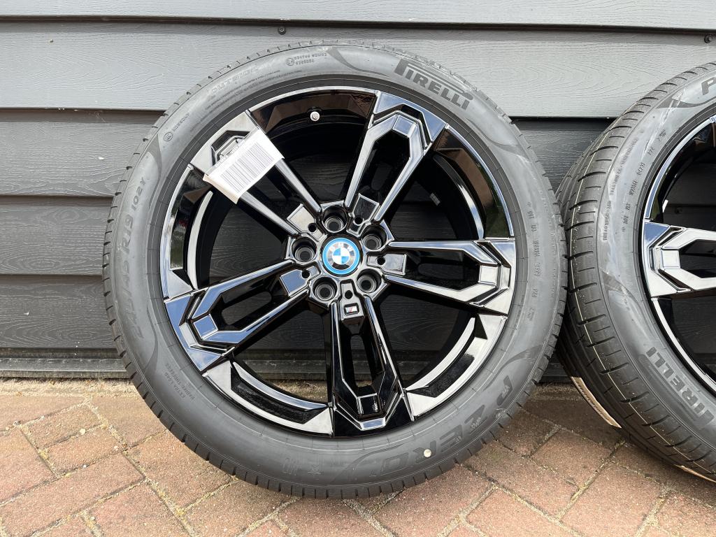 Nieuwe 19 inch BMW Styling 871 voor BMW X1 IX1 U11 X2, 19 inch, 245 mm, BMW Germany, Banden en Velgen