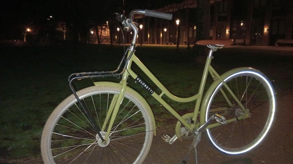 2 x Veloretti Robyn creme and green 57cm with basket, Fietsen en Brommers, Fietsen | Dames | Damesfietsen, 56 cm of meer, Ophalen of Verzenden