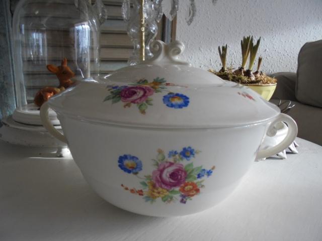 Brocante soepterrine P. Regout pioenroos, Antiek en Kunst, Ophalen of Verzenden