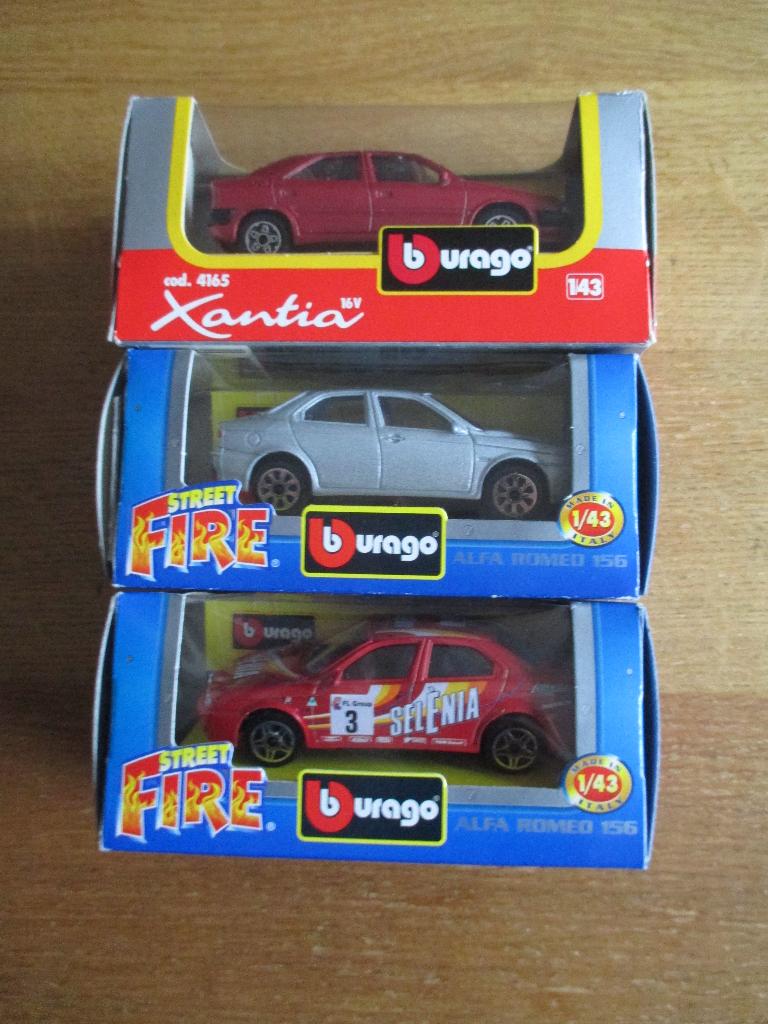 3 bBurago modelauto's, Ophalen of Verzenden, Zo goed als nieuw, Auto, Overige merken