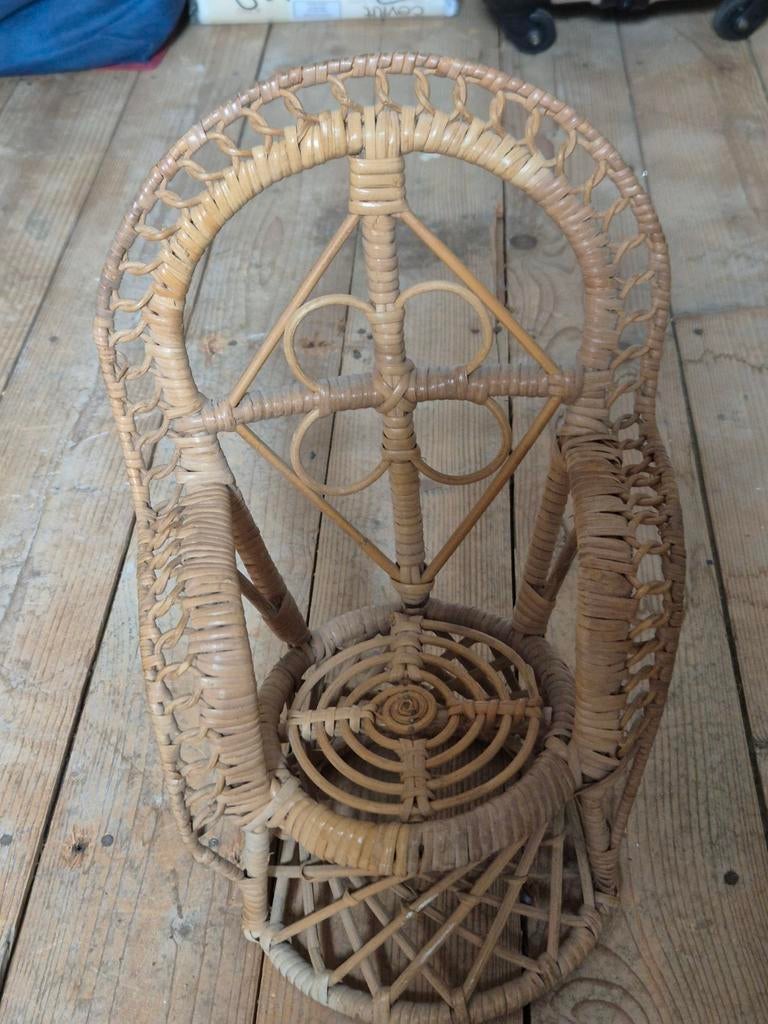 Poppenstoel riet/hout, Ophalen of Verzenden, Zo goed als nieuw