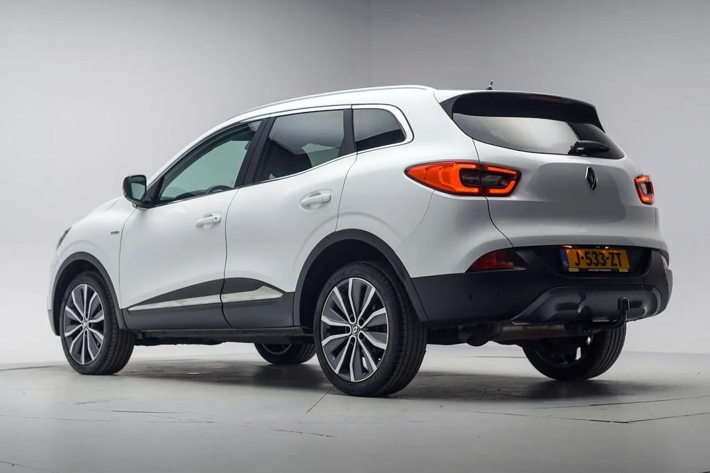 Renault Kadjar 1.2 TCe Bose [ Navi Camera Trekhaak ], Voorwielaandrijving, Kadjar, Gebruikt, 1295 kg
