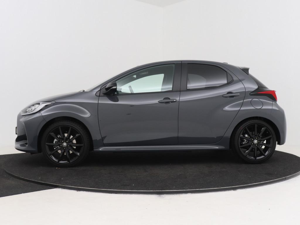Toyota Yaris Hybrid 130 GR Sport *Vraag Naar De Levertijd*, Auto's, Toyota, 12 maanden, Zwart, Leder en Stof, 1490 cc