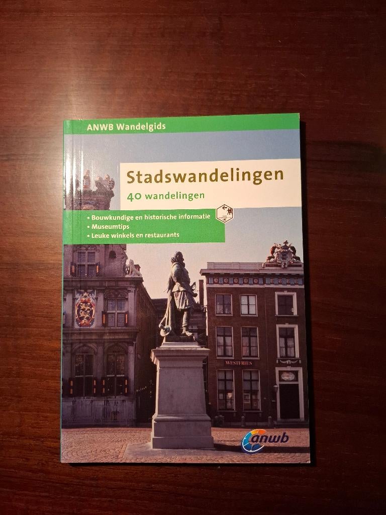 ANWB gids - Stadswandelingen (2009), Gelezen, ANWB, Fiets- of Wandelgids, Europa