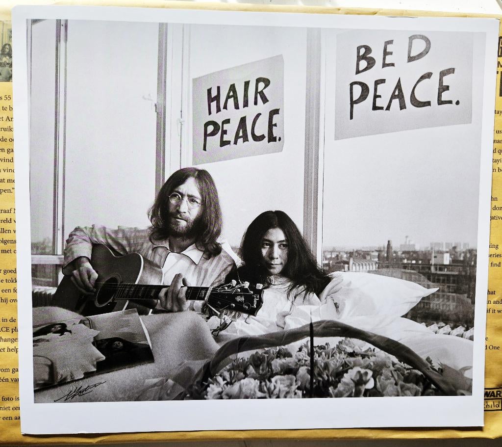 Nico Koster (1940) - John Lennon and Yoko Ono - Room 902, Antiek en Kunst, Ophalen of Verzenden