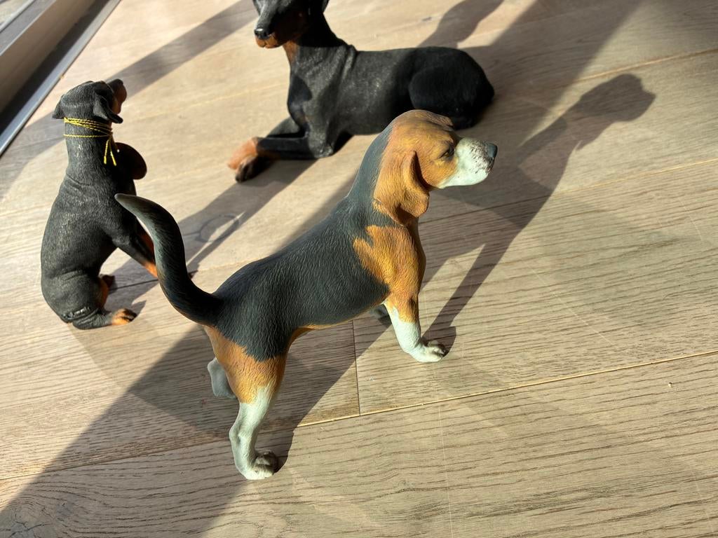 Beeldje porselein beagle, Verzamelen, Ophalen, Zo goed als nieuw, Dier