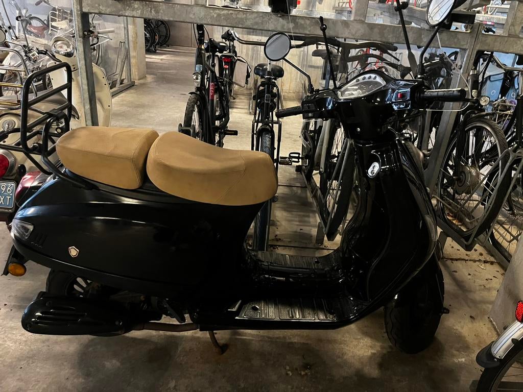 Senso Riva snorscooter met scherm en creme zadel, Gebruikt, Benzine, Ophalen, Overige merken